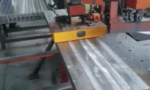 Automatically Transferring Steel Billets with Magnet Gripper on Gantry Robot System