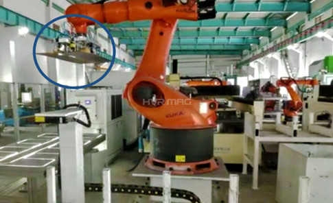 Cabezales de Agarre Magnéticos en Chapa de Carga del Robot KUKA para Mesa de Corte